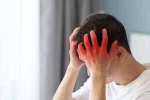 Đau nửa mặt trái